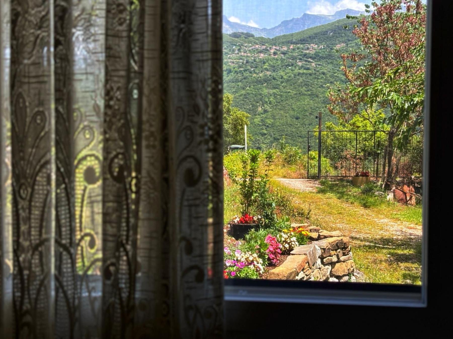 Georgaras Accommodation Platanoussa 外观 照片