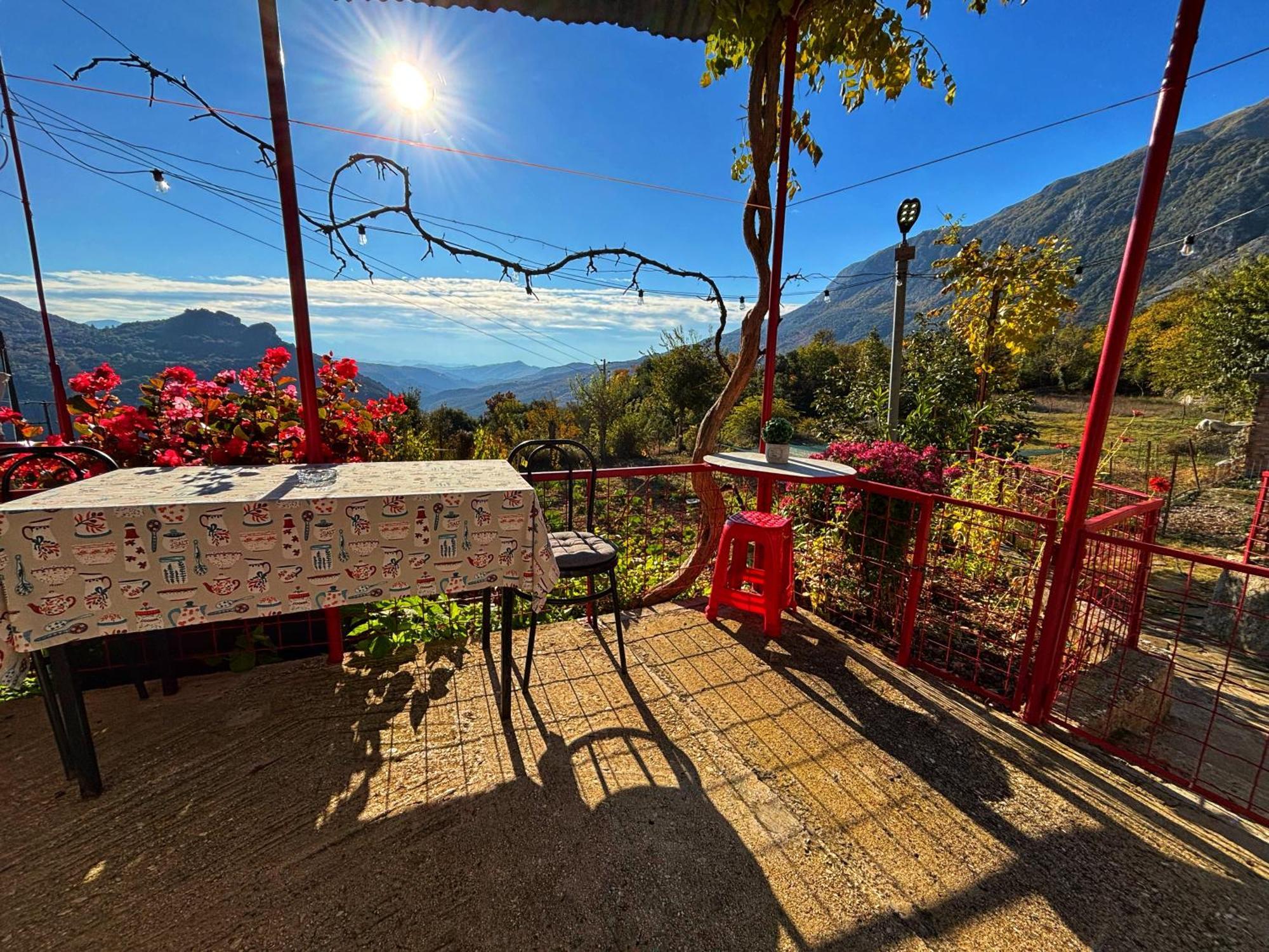 Georgaras Accommodation Platanoussa 外观 照片
